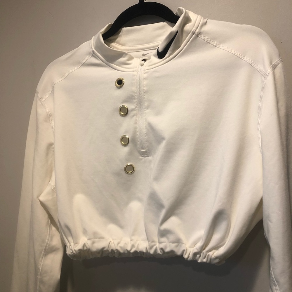 SOLD Nike dryfit crop cinch bottom gold eyelet - Picture 6 of 8